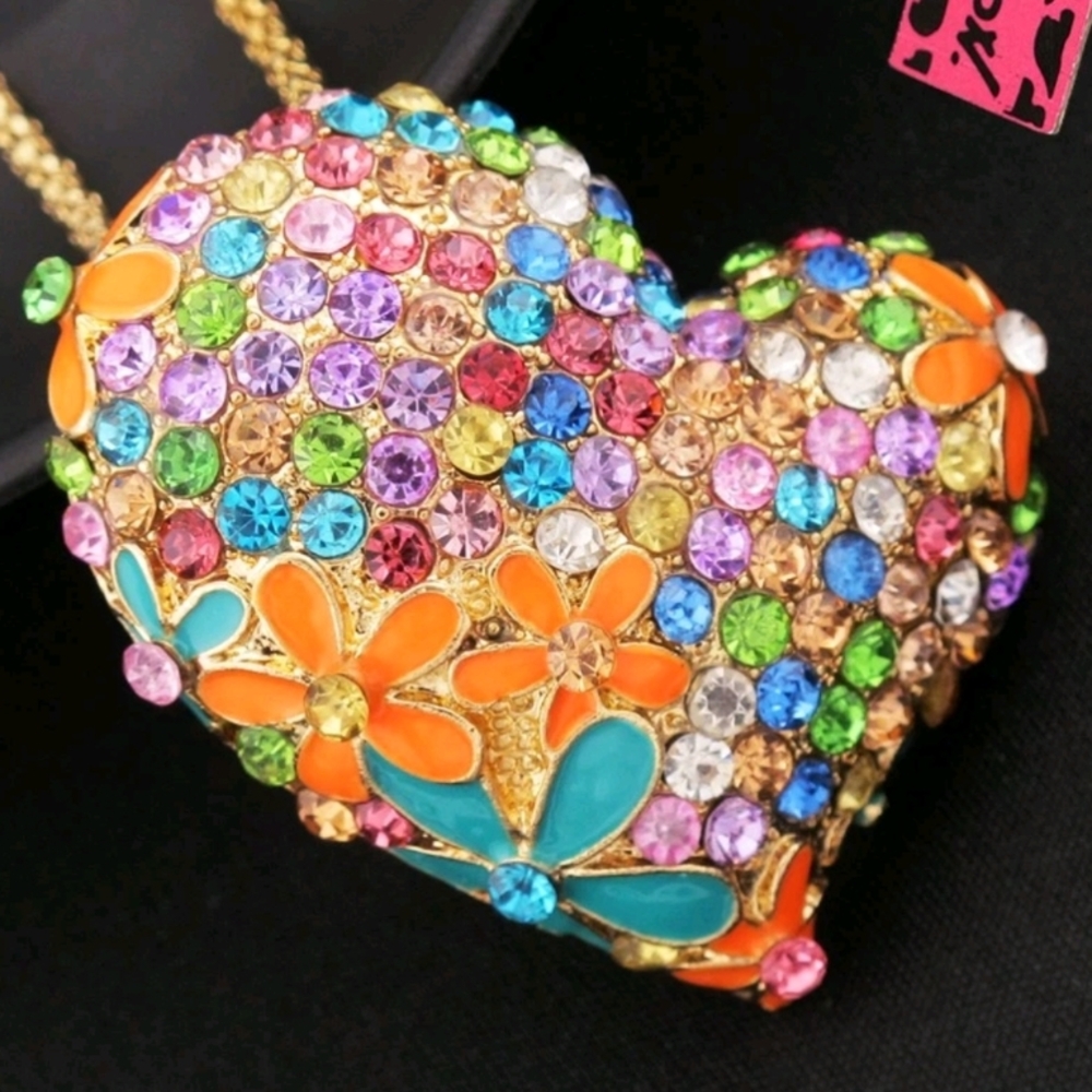 NEW! Betsey Johnson Multicolor Heart Necklace